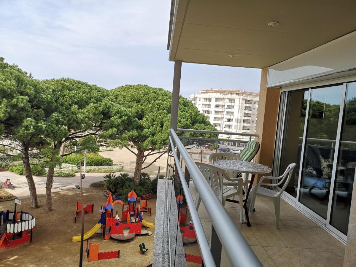 Playa Pineda Playa Apartment ลาปีเนดา ภายนอก รูปภาพ