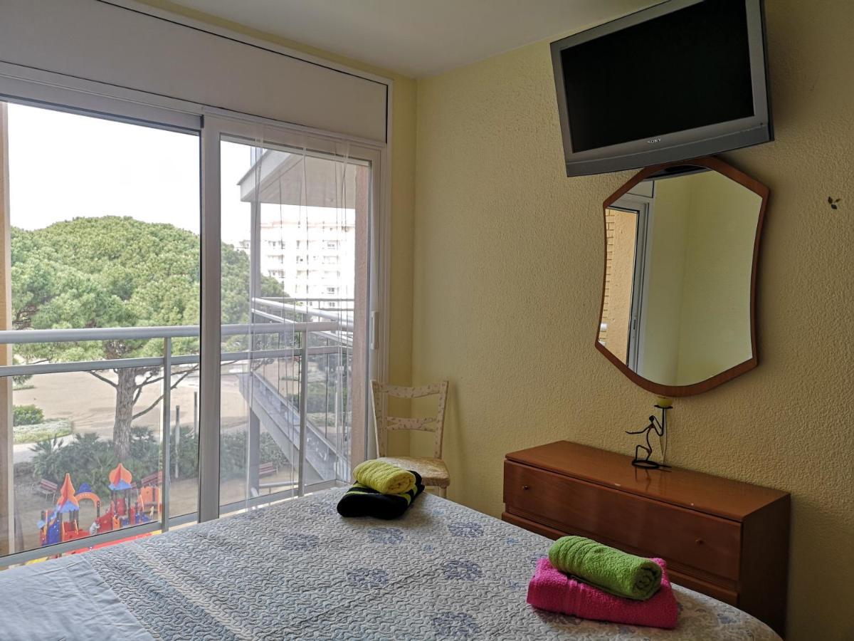 Playa Pineda Playa Apartment ลาปีเนดา ภายนอก รูปภาพ